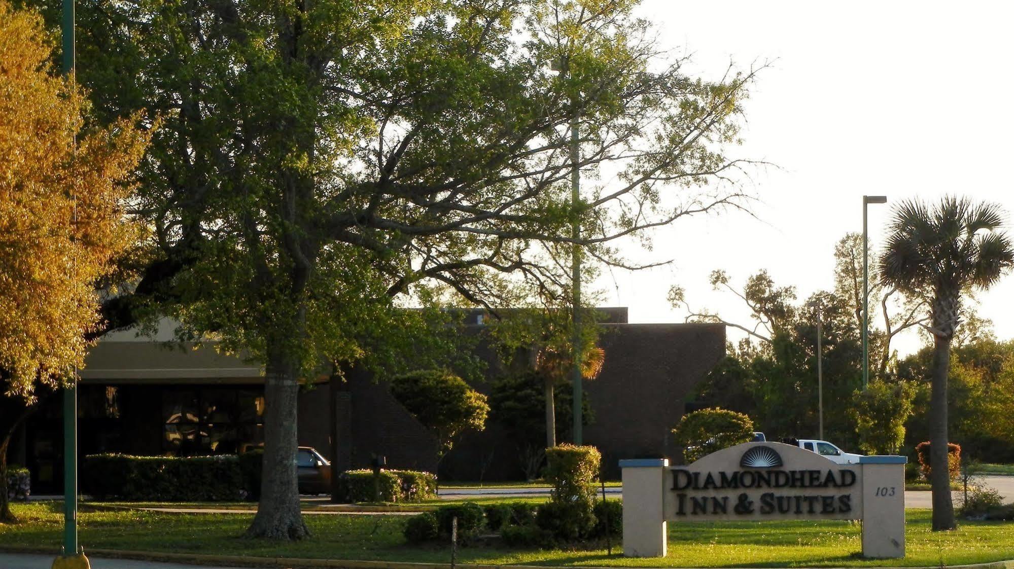 Ramada By Wyndham Gulfport I-10 Diamondhead Motel Exterior photo